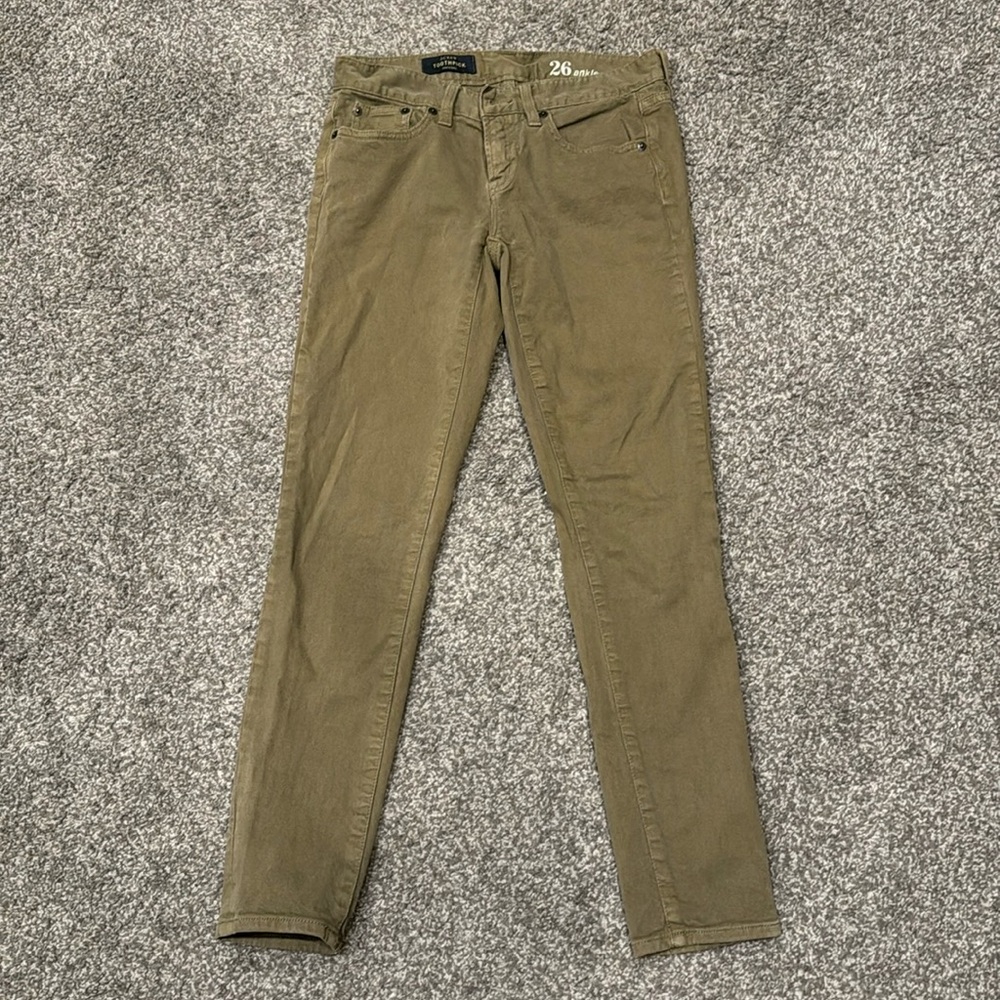 J. Crew Toothpick jeans. Womens size 26. Olive